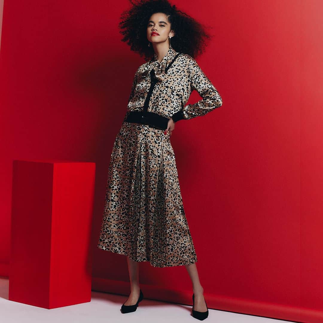 Double Standard Clothingのインスタグラム：「. 《'23 AW COLLECTION PRE ORDER vol.2》 予約受付期間：8.3(Thu) - 8.9(Wed) . [TOPS] Sov. / リバーシブルレオパードカーディガン(予約) price. 41,800円(税込) color. レオパード size. 36 / 38 . [TOPS] Sov. / レオパードボウタイブラウス(予約) price. 37,400円(税込) color. レオパード size. 36 / 38 . [SKIRT] Sov. / レオパードボックスプリーツスカート(予約) price. 36,300円(税込) color. レオパード size. 36 / 38 . お届け予定...9月上旬 ------------------------------------------- #doublestandardclothing #tokyo #DSC #sov #nightstore #2023aw #preorder #fashion #ootd」