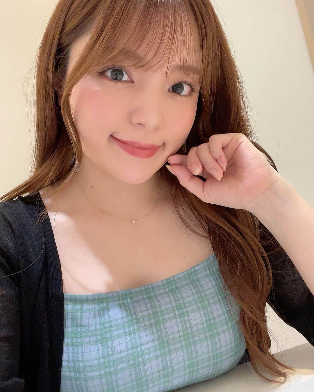 栗原みさのインスタグラム：「. 今日もお疲れ様でした🤍🤍 よっこらせ . あっという間に8月だね🥹 今月もよろしくお願いします(*´ω`*) . . . #栗原みさ #役者 #ホラ女 #photo #photooftheday #selfie #japanesegirl #horrorfan #instagood #followme」