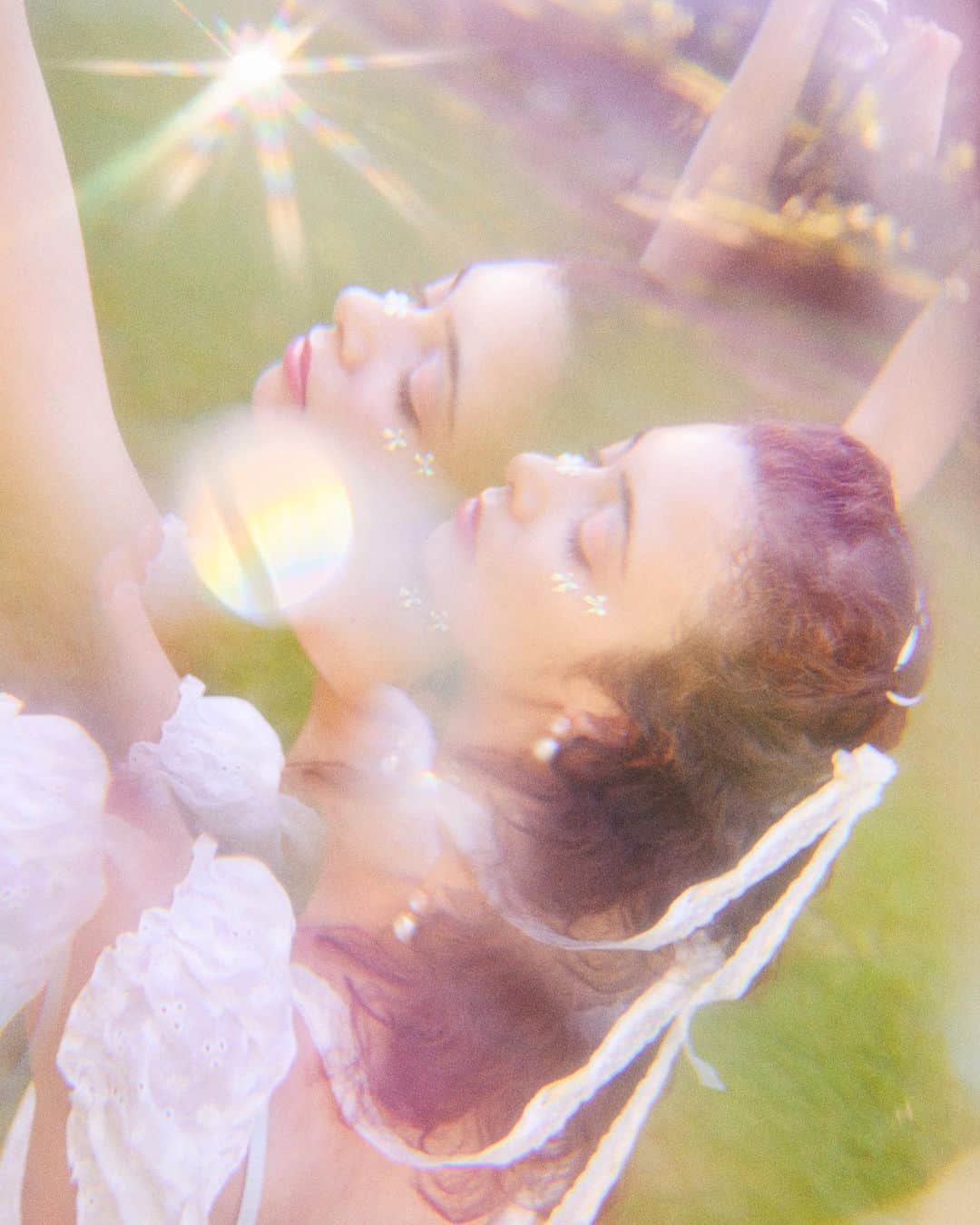 kisimariさんのインスタグラム写真 - (kisimariInstagram)「💘 Picnic  Model @funtoo2  Hairmake @hairmake_wako  Stylist @sae_stylist  photo by me  #kisimari #picnic」8月3日 21時18分 - kisimari_love