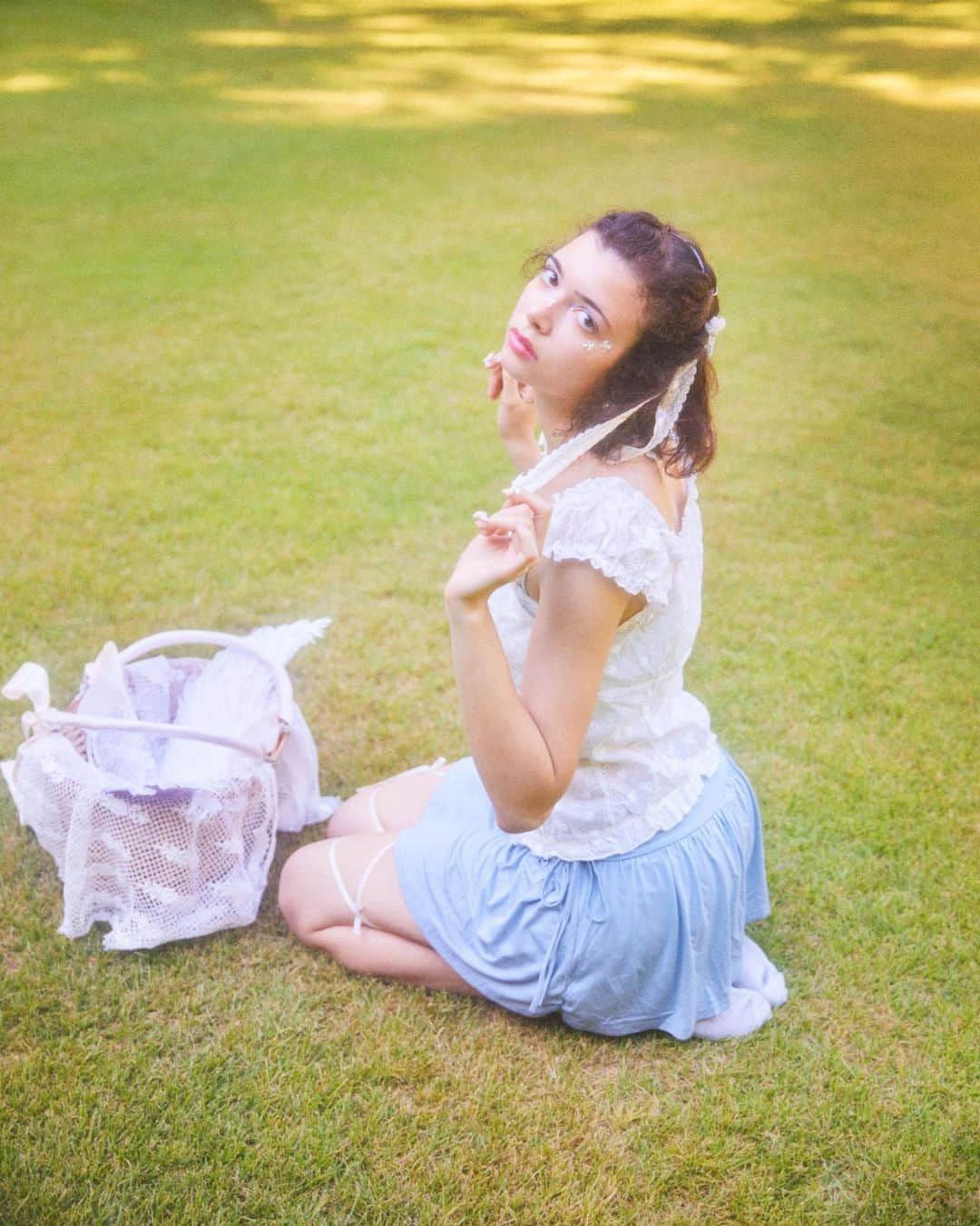 kisimariさんのインスタグラム写真 - (kisimariInstagram)「💘 Picnic  Model @funtoo2  Hairmake @hairmake_wako  Stylist @sae_stylist  photo by me  #kisimari #picnic」8月3日 21時18分 - kisimari_love