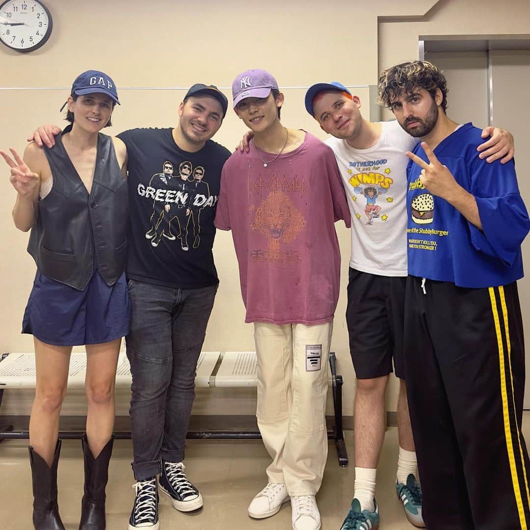 NOA（ノア）のインスタグラム：「It was so nice to meet you guys!! The show was just so beautiful and amazing!! full of inspiration🥲I had a great time talking with you guys! Can’t wait to see you guys again🎹🍣🙌🏻」