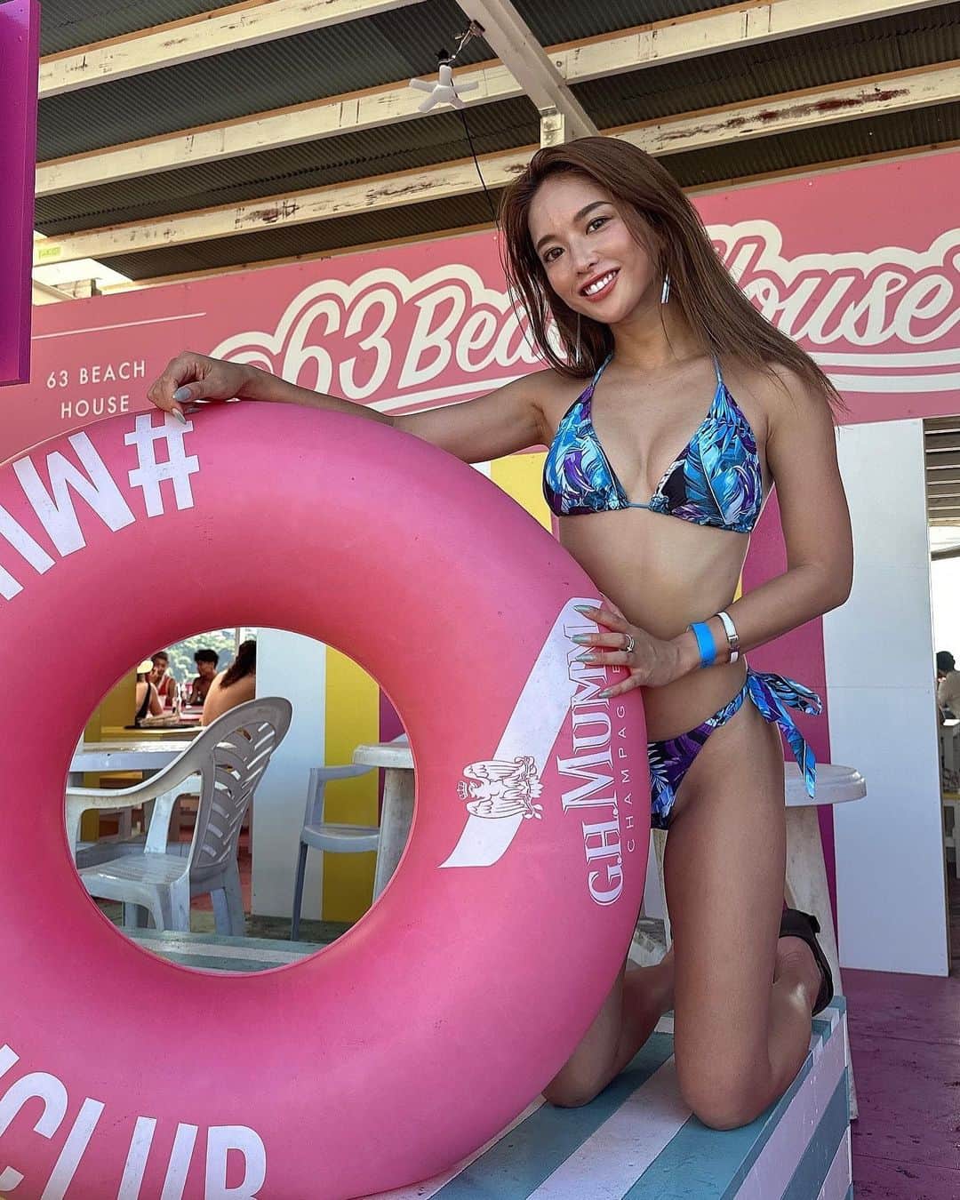 宇都宮茜のインスタグラム：「江ノ島。  ずっとどこも出ず海の家おっただけやのに 日焼けしてた🧴🌞  .  .  .  .  .  .  .  .  .  .  .  .  .  .  .  .  .  .  .  .  .  .  .  .  .  .  .  .  .  .  .  .  .  .  .  .  #江ノ島#江ノ島海岸#海の家#海#夏#ビキニ女子#水着#水着女子#江ノ島観光#日焼け#日焼け女子#小麦肌#ビキニ#インスタグラビア#海好き女子#bikini#japanesegirl」