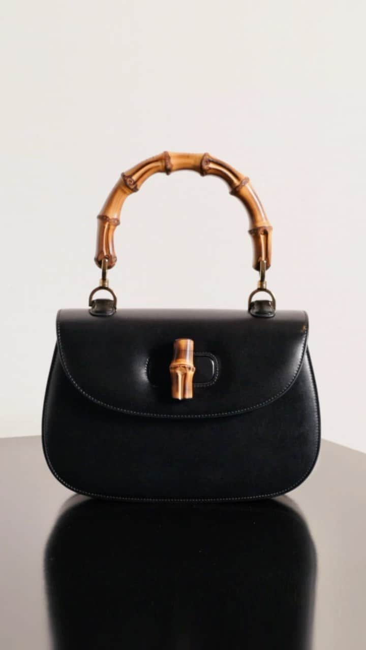 グッチのインスタグラム：「Forged by a flame through expert craftsmanship, the Gucci Bamboo 1947 embodies the House’s continued exploration of its heritage codes. Discover the campaign featuring Liu Wen at the link in bio.   Music  Jarvis Cocker -You’re in my eyes (Disco Song) Pilooski Remix (Instrumental)   #GucciBamboo1947」