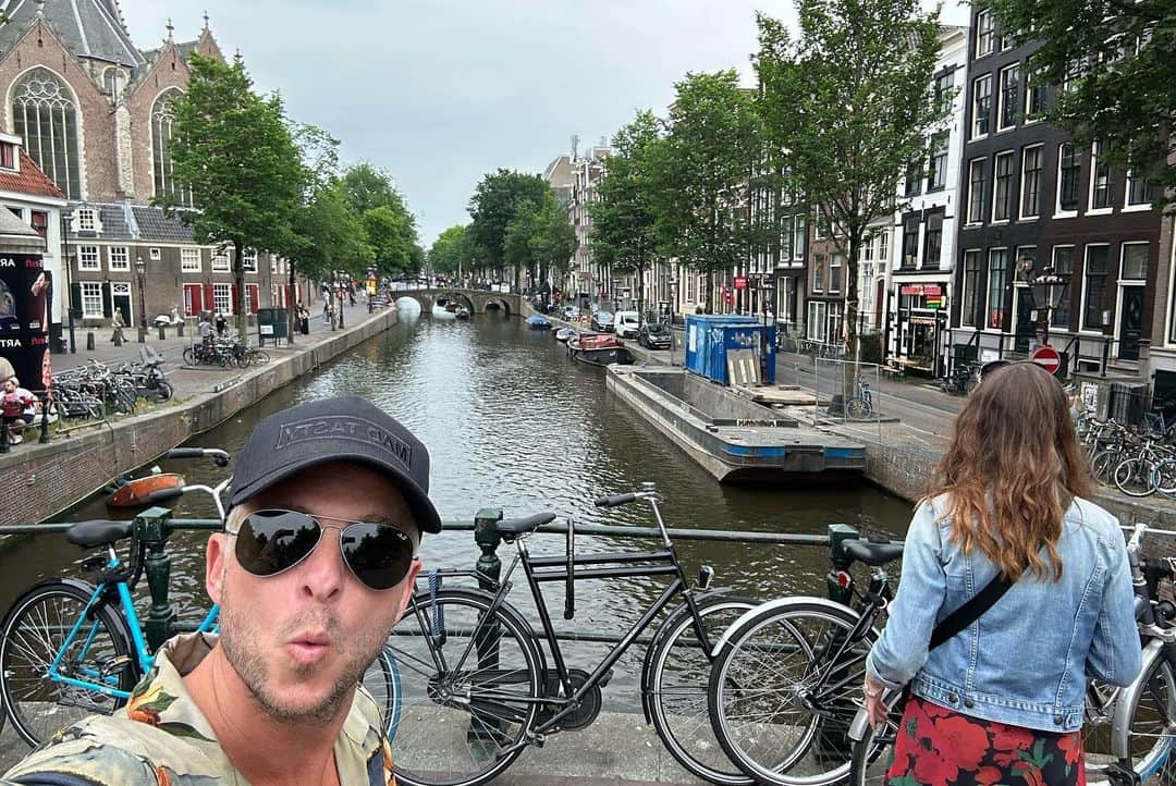 ライアン・テダーさんのインスタグラム写真 - (ライアン・テダーInstagram)「Holland / Amsterdam for 4 days / @pinkpopfest - only word - epic. ❤️ this country and the Dutch people so much.  Will return forever -  Dankjewel 🇳🇱 🙏🙏🙏🙌🙌🙌🙌」8月3日 13時26分 - ryantedder