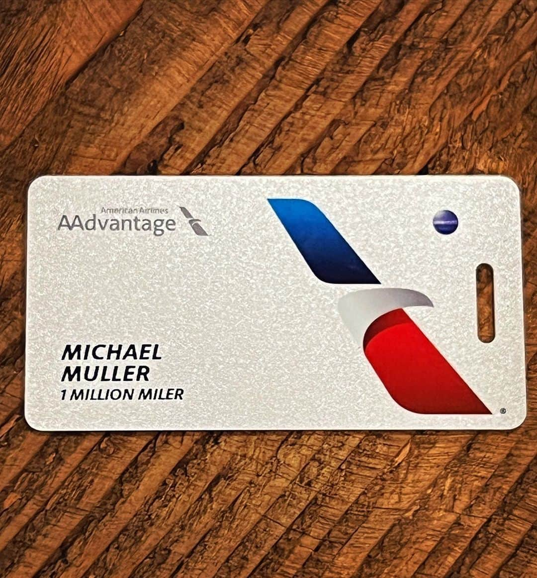 マイケル・ミュラーさんのインスタグラム写真 - (マイケル・ミュラーInstagram)「My friends, 38 times around the world... mind you this is one of 3 airlines I have similar status with.  BUT @americanair is my jam, they my peeps.  I’ve seen things in this life that have just caught my heart and I know there are millions of miles ahead of me full of wonders.  Thank you #americanairlines for never loosing one of my bags or 47 pelican cases.  Always bringing me home safe to my family. For 98.7% having attendants with big hearts ❤️ who tuck me in and gently waking this Neanderthal up  cause we about to land. I have spent so many hours up with you all dreaming about things to do down here which I am proud to say I have completed many and again millions of miles of dreams ahead……」8月3日 13時19分 - michaelmuller7