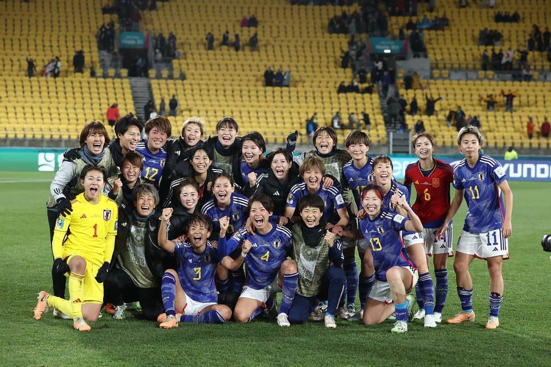 のインスタグラム：「:  I'm proud to have been able to break through the group stage in first place. We will still continue our journey to shine on this stage.  グループステージを首位で突破できたことを誇りに思います。 私たちはまだこの舞台で輝くために、旅を続けます。  本当の勝負はここから🔥🔥🔥 引き続き応援宜しくお願いします！  ©︎JFA #nadeshiko #worldcup #なでしこジャパン」
