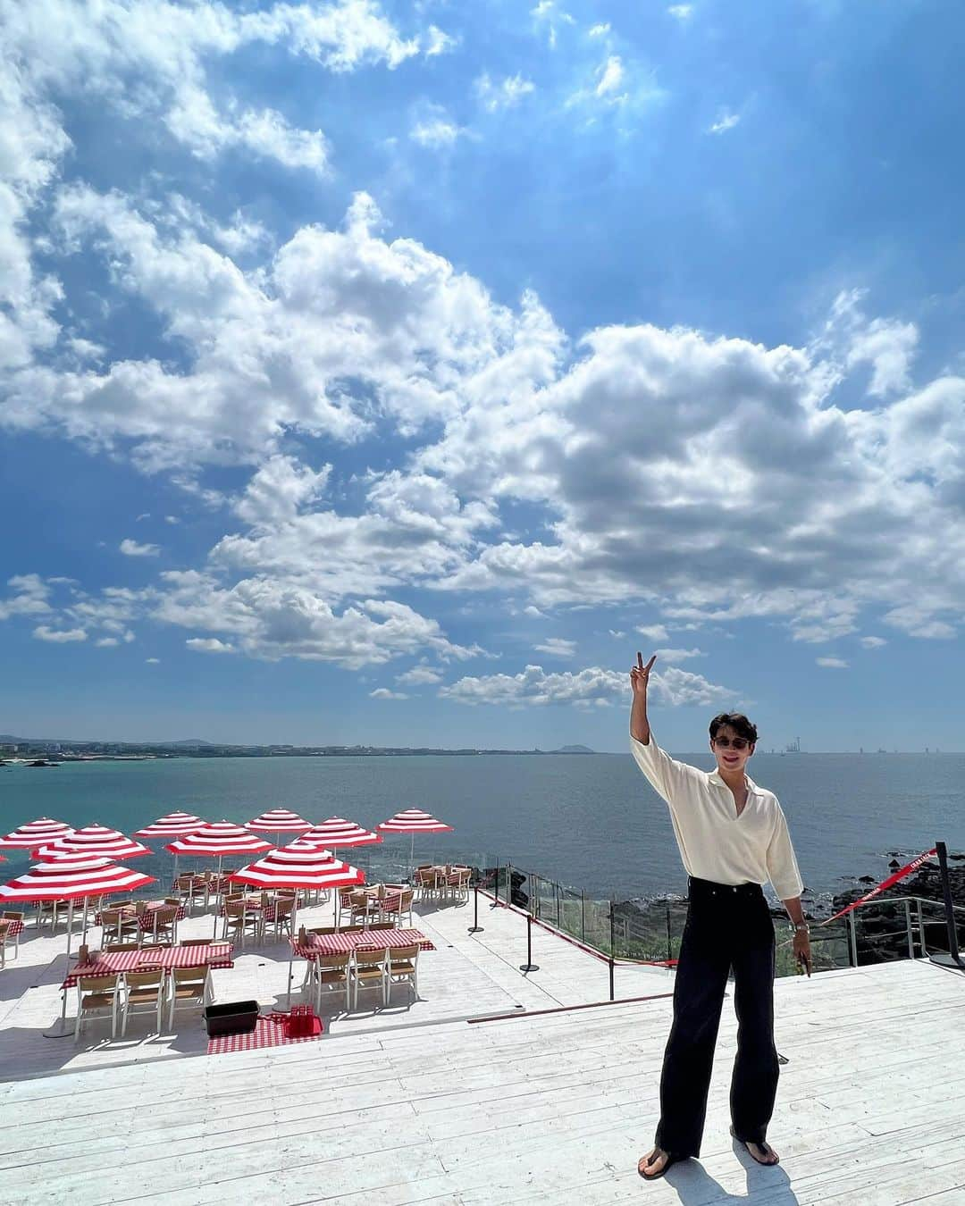 チェ・ミンホのインスタグラム：「perfect weather🌤️.」