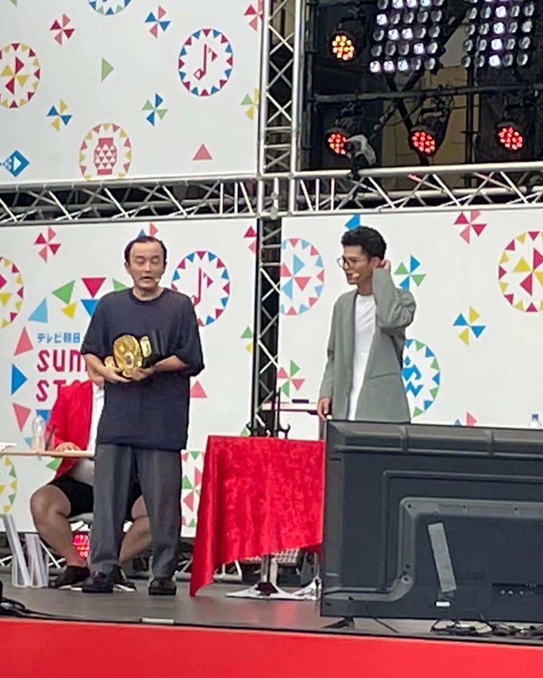 森下直人さんのインスタグラム写真 - (森下直人Instagram)「まいにち大喜利サマーカップ２０２３そうそうたるメンツの中優勝しました🦉🏆🥇 よっしゃあ！！！！！！  一昨日のラヴィット二時間まるごと大滑りの傷が少し癒えました❤️‍🩹  #まいにち大喜利 #ラヴィット #サプライズゲスト達いかつすぎる」8月3日 14時12分 - nanamagarimorishita