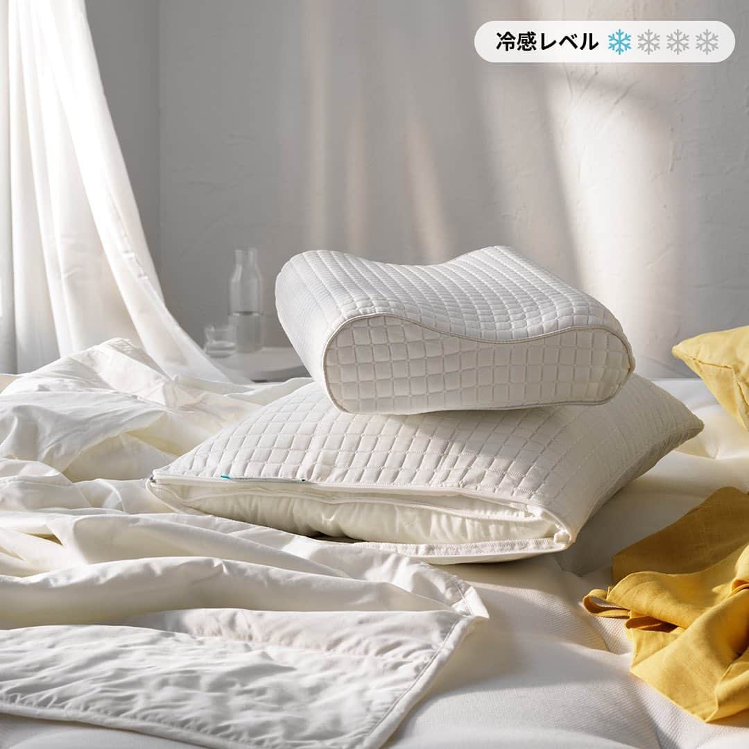IKEA JAPANさんのインスタグラム写真 - (IKEA JAPANInstagram)「涼しく、眠ろう❄  ⁡ 寝苦しい夜を快適に過ごすためには、冷感寝具を活用するのがおすすめ✨  イケアには冷感ジェルや、接触冷感素材を使ったマットレス、冷感枕など、快適な睡眠のための寝具がたくさんあります。冷感レベルから自分にぴったりの冷感寝具を探してみてください🛌  ⁡ 暑い夏こそしっかり睡眠をとって、毎日を元気に過ごしましょう。  ⁡ #イケア #IKEA #ikeajapan #この家が好き #IKEAオンラインストア #リビング #リビングルーム #おうち時間 #インテリア #家具 #模様替え #インテリア #インテリアコーディネート #マットレス #ベッド #寝室 #枕 #冷感グッズ」8月3日 14時16分 - ikeajapan