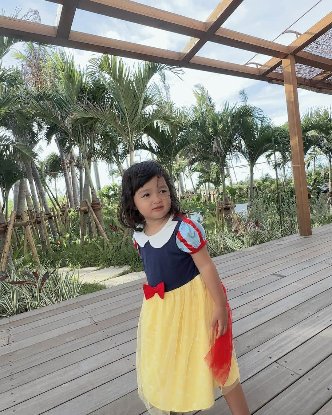 アレクサンダーのインスタグラム：「可愛い白雪姫❤️ #blancanieves  #白雪姫 #🍎」