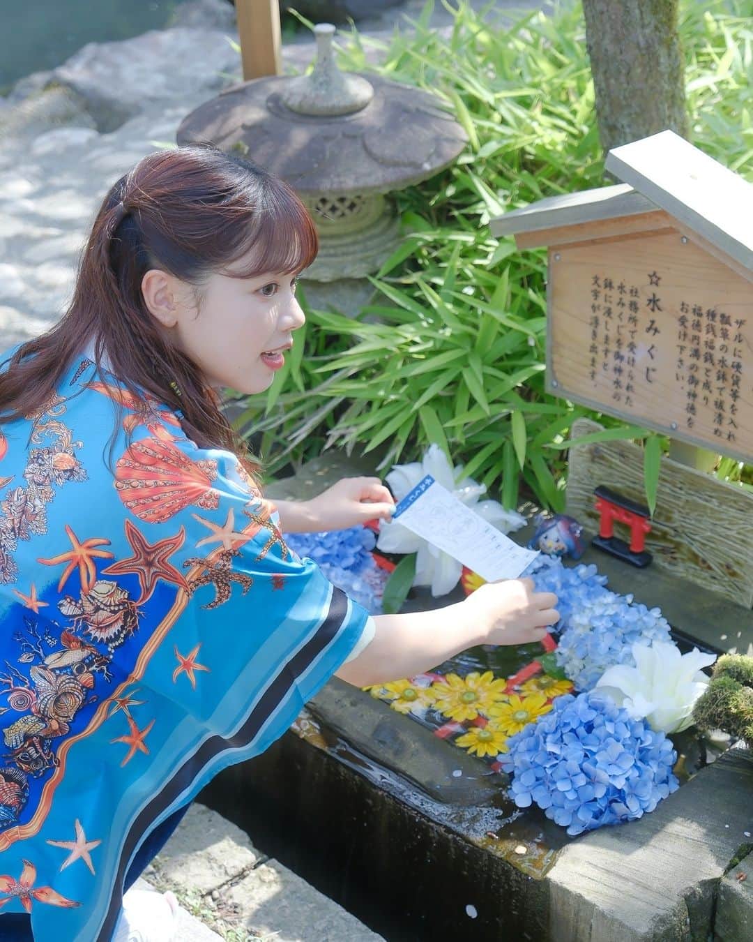 ピーチ・アビエーションさんのインスタグラム写真 - (ピーチ・アビエーションInstagram)「“SNSで最も使われる歌声“と言われている、大阪出身のシンガーソングライターasmiさん @asmi__official がPeachを使って新潟へ！  Z 世代の歌姫 asmiさんの感性を通して、Peach就航地の一つである新潟の魅力を余すところなく紹介する番組が放送されました！  番組名：関西テレビ 日本列島パクパク asmi ちゃん TVer、カンテレドーガで見逃し配信中！ ぜひご覧ください🙌✨🐼  #fly_peach #niigata #五泉八幡宮 #魚の市場通り #清津峡 #asmi」8月3日 15時00分 - flypeach