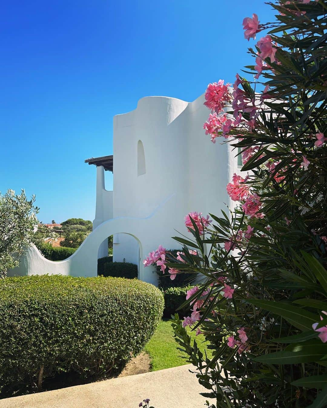 ケリー・ブルックのインスタグラム：「Holidays 🌸💕⚓️💙🧀」