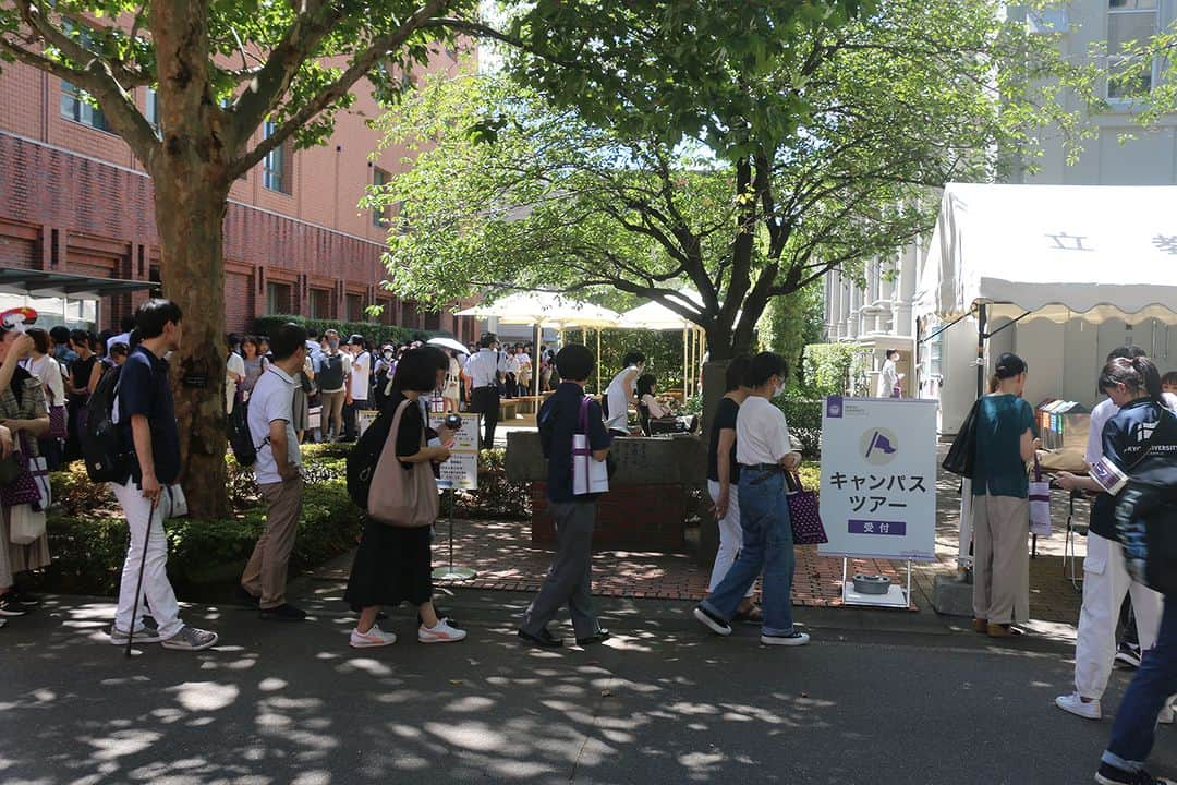 立教大学さんのインスタグラム写真 - (立教大学Instagram)「#オープンキャンパス  本日から池袋オープンキャンパス（8/3,4,5）を開催しています。🏫 入退場自由で来場可能です！（※主要プログラムは予約が必要） 受験生の皆さん、ぜひお越しください。 皆さんのご来場をお待ちしています！  #立教大学 #立教 #立大 #rikkyo #rikkyouniversity #japanuniversity #大学 #大学生 #大学生活 #大学受験 https://www.rikkyo.ac.jp/admissions/visit/opencampus/index.html」8月3日 15時20分 - rikkyouniv