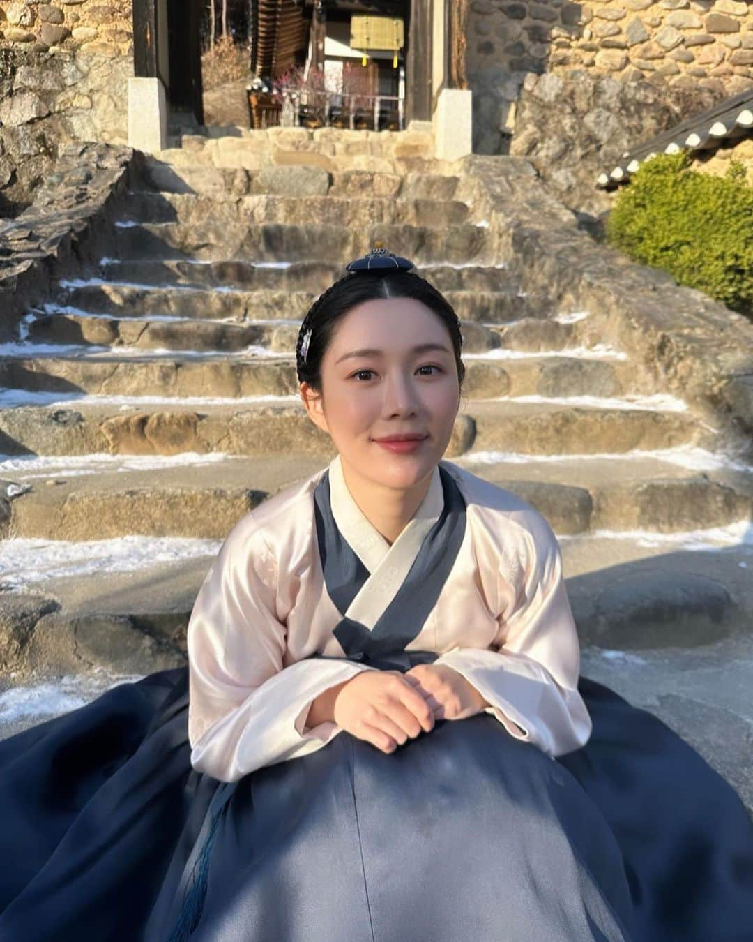 イ・ダインさんのインスタグラム写真 - (イ・ダインInstagram)「드디어 연인 첫방 하루 전💗 왜 이렇게 떨리지,,🥹」8月3日 16時27分 - xx__dain