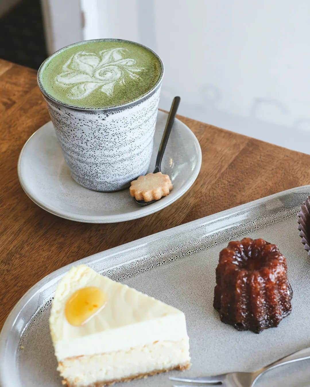 Erinaさんのインスタグラム写真 - (ErinaInstagram)「Found this locally beloved little cute Japanese cafe in Croydon🫠🍰🍪🍩  Just right across from the station 🚉   @asuka_suiaicafe  #sydneyeats」8月3日 17時07分 - eliseaki