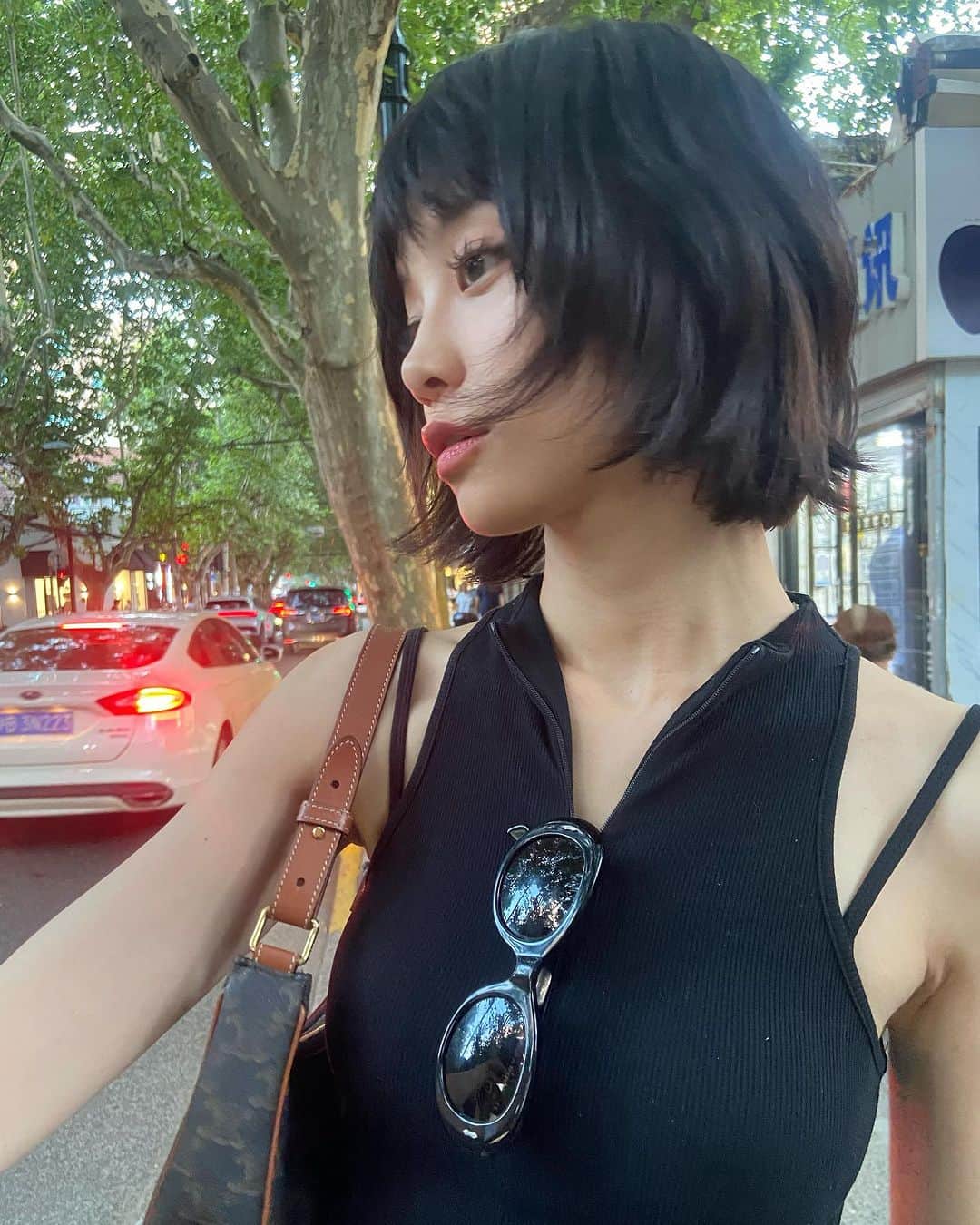 る鹿さんのインスタグラム写真 - (る鹿Instagram)「New hair don’t care 💇🏻‍♀️✨❤️」8月3日 17時56分 - luluxinggg
