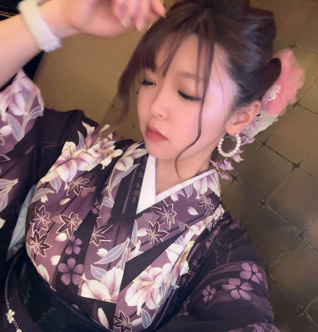 ちゃんのあのインスタグラム：「今日から3日間すすきの祭なので 浴衣着ます👘💕 今年最後の浴衣姿見に来てください🥺  *************************************  🍷すすきの　Princeグループ 　　　CLUB NOBLE （ノーブル） 🍷星崎　希愛　（ほしざき　のあ） 🍷札幌市中央区南5条西4丁目2番地 　　　Nセンタービル　8階 🍷011-520-7500  *************************************  #すすきの  #六本木  #錦 #大阪 #中洲 #福岡 #新宿 #ミナミ #仙台 #キャバクラ #シングルマザー #星崎希愛 #キャバ嬢 #シャンパン #お酒 #ドレス #ホステス #不動産仲介業 #CLUBノーブル #ニュークラ #プリンスグループ #プリンスグループ札幌 #ゴルフ　#ゴルフ女子 #浴衣　#祭り」