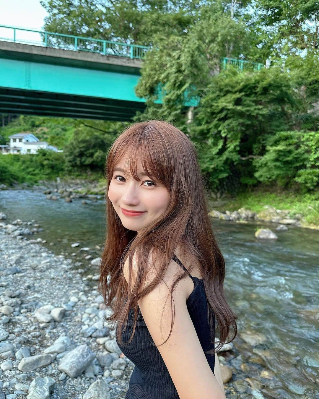 細沼紗花さんのインスタグラム写真 - (細沼紗花Instagram)「.  海より川派です🌿 今季まだまだ川行きたい🐾  . #川遊び#キャミソール#川キャンプ  #秋川渓谷#秋川」8月3日 18時13分 - sayaka_hosonuma