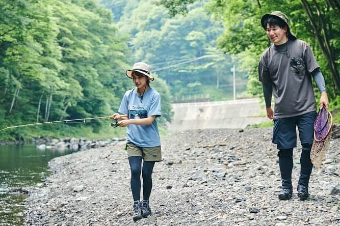 Moka さんのインスタグラム写真 - (Moka Instagram)「上野村の渓流釣り楽しかったな〜🎣  お父さんと釣りするときはいつも海だから暑いし焼けるし大変なんだけど、神流川は木がたくさんで日陰もあるしマイナスイオンで涼しかった✨  たくさん教えていただきありがとうございました！ @koba_stream77   川釣りハマっちゃいそう✊🏻  #フリーモデル #フリーランスモデル #フリーモデル東京 #東京モデル #モデル東京 #広告モデル #イメージモデル #撮影 #撮影モデル #撮影依頼受付中 #撮影依頼募集中 #インフルエンサー #インスタグラマー #一人旅 #ひとり旅 #一人旅女子 #旅人 #旅行好き #旅行好き女子 #旅女 #タビジョ #旅ガール #上野村 #上野村グラム #上野村漁協 #渓流女子 #川の駅 #釣りガール #釣り女子 #釣りスタグラム」8月3日 18時40分 - moka_030n