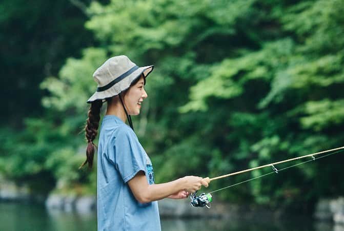 Moka さんのインスタグラム写真 - (Moka Instagram)「上野村の渓流釣り楽しかったな〜🎣  お父さんと釣りするときはいつも海だから暑いし焼けるし大変なんだけど、神流川は木がたくさんで日陰もあるしマイナスイオンで涼しかった✨  たくさん教えていただきありがとうございました！ @koba_stream77   川釣りハマっちゃいそう✊🏻  #フリーモデル #フリーランスモデル #フリーモデル東京 #東京モデル #モデル東京 #広告モデル #イメージモデル #撮影 #撮影モデル #撮影依頼受付中 #撮影依頼募集中 #インフルエンサー #インスタグラマー #一人旅 #ひとり旅 #一人旅女子 #旅人 #旅行好き #旅行好き女子 #旅女 #タビジョ #旅ガール #上野村 #上野村グラム #上野村漁協 #渓流女子 #川の駅 #釣りガール #釣り女子 #釣りスタグラム」8月3日 18時40分 - moka_030n
