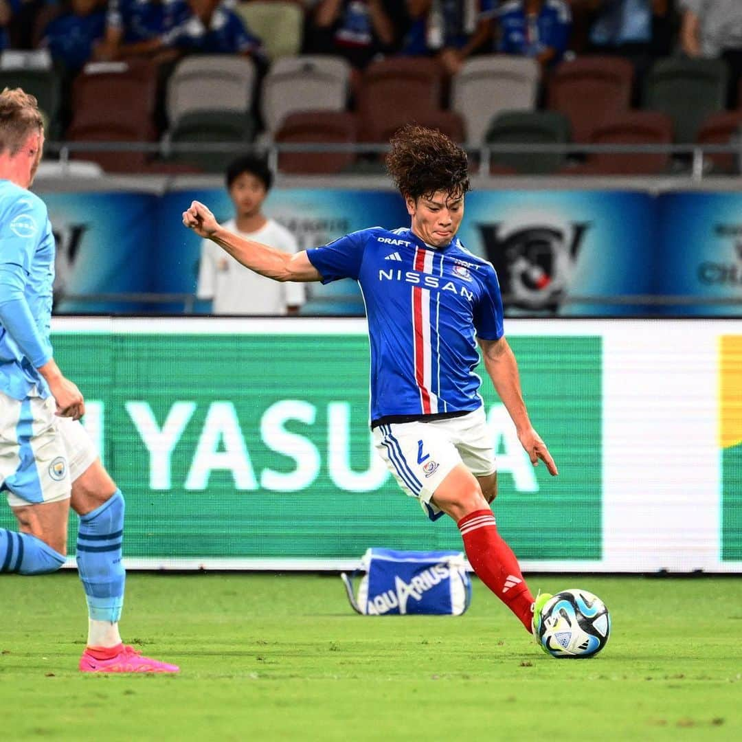 横浜F・マリノスさんのインスタグラム写真 - (横浜F・マリノスInstagram)「Precision!🎯  #fmarinos #ManCity #永戸勝也」8月3日 19時02分 - yokohamaf.marinos