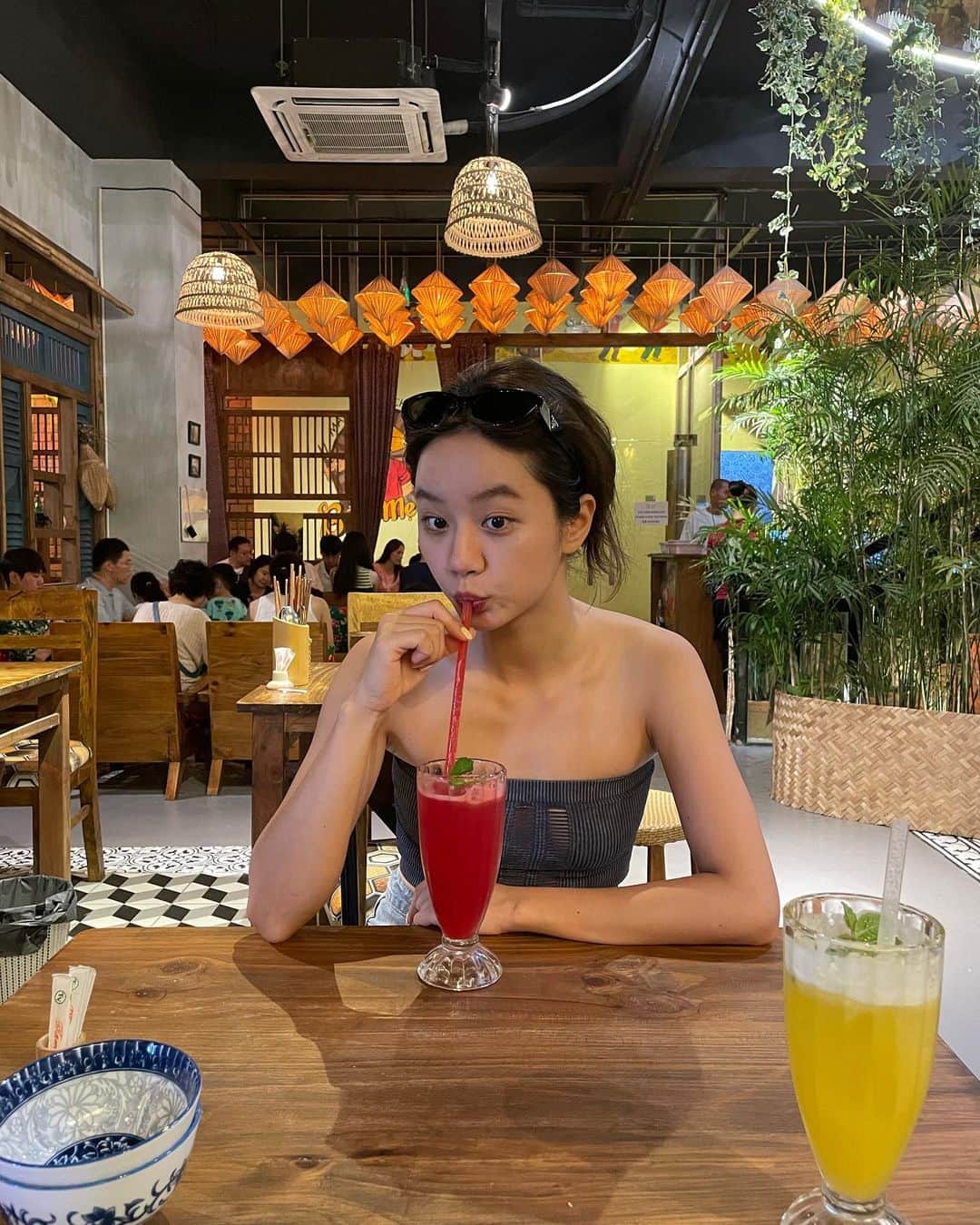 ヘリ さんのインスタグラム写真 - (ヘリ Instagram)「수박 좋아 망고 좋아 나쨩 좋아 🍉🌴👙」8月3日 19時34分 - hyeri_0609