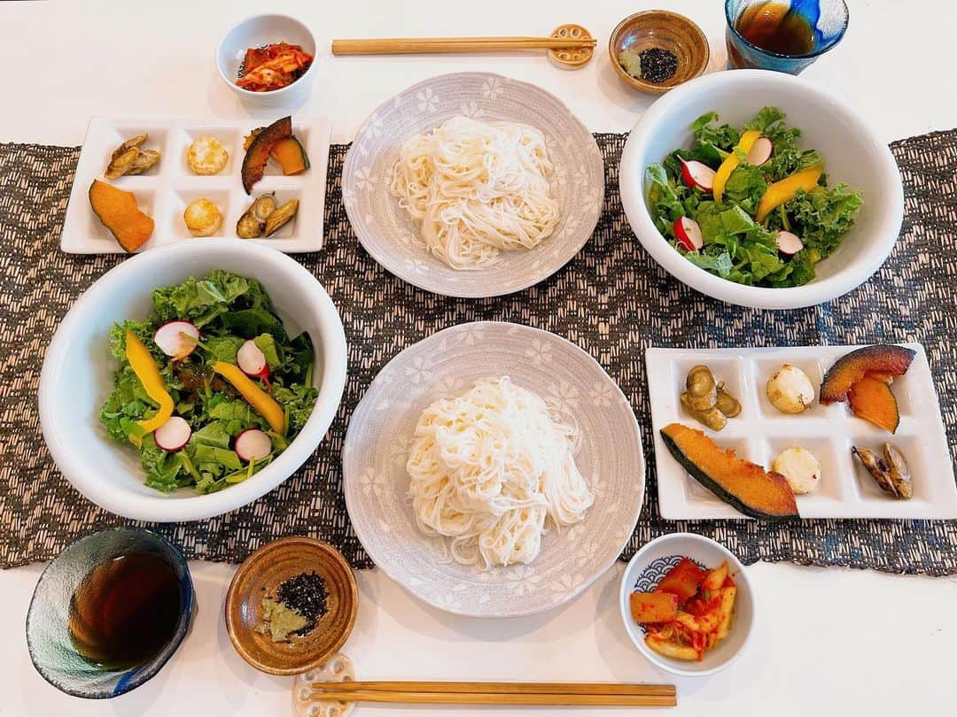 中村江莉香さんのインスタグラム写真 - (中村江莉香Instagram)「最近のおうちご飯🍚 #erica_cook 🍽️  @erica_brand_official  #無農薬玄米 販売中です😊❣️  #食べたもので私達の体は出来ている 💚💚  #砂糖不使用レシピ #お野菜たっぷり #最近のおうちご飯 #手作りご飯 #無農薬玄米ごはん #発芽玄米 #江莉香 #山形県産 #おうちごはん #お家ごはん #ランチ #和食 #cooking #手作り #料理 #お家カフェ #クッキングラム #自炊 #lunch #お昼ご飯 #おうちごはんlover #ご飯 #おうちご飯 #手料理 #お料理 #おうちカフェ #ごはん」8月3日 19時39分 - erica_nakamura