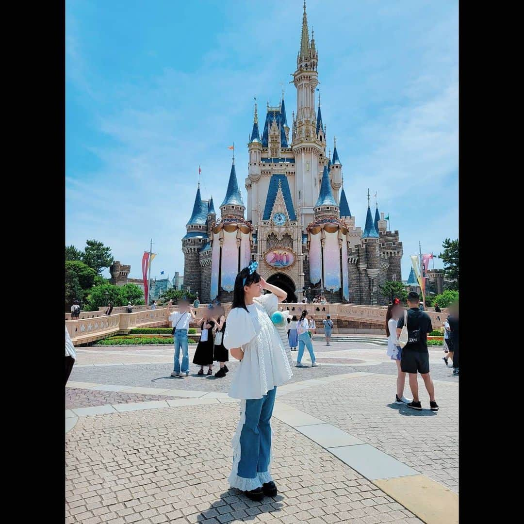 根岸可蓮さんのインスタグラム写真 - (根岸可蓮Instagram)「🐭🏰👑 出てない写真沢山😭 横顔ばっか集めた🫡 ディズニーシーもまた行きたいな🥺 ※ ※ ※  #ディズニー  #ディズニーランド  #candystripper #キャンディストリッパー #キャンスパ #根岸可蓮 #れんれん #Renstagram #followme #instagood #れんれんドキドキでーす」8月3日 19時46分 - negishikaren_official