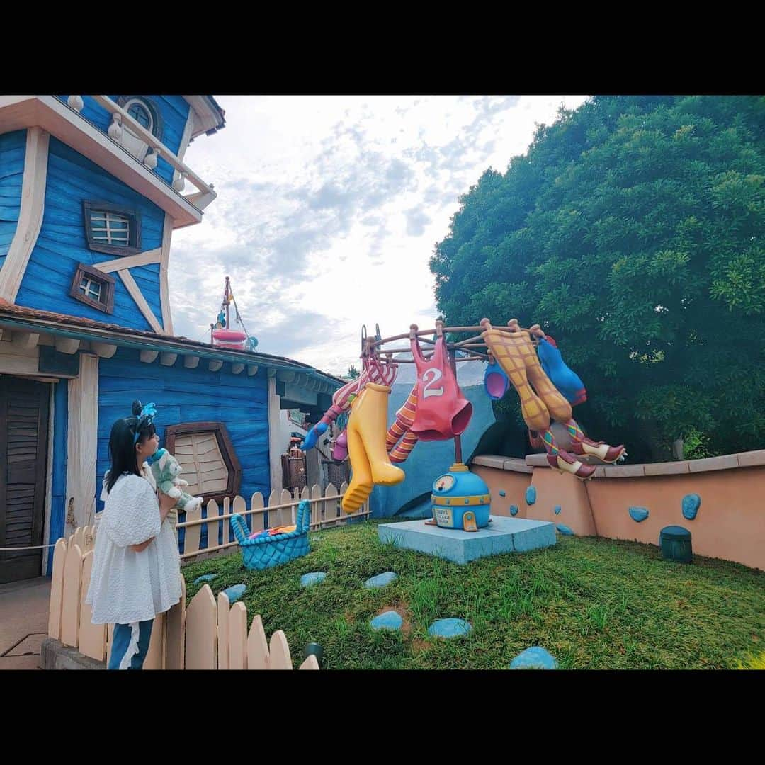 根岸可蓮さんのインスタグラム写真 - (根岸可蓮Instagram)「🐭🏰👑 出てない写真沢山😭 横顔ばっか集めた🫡 ディズニーシーもまた行きたいな🥺 ※ ※ ※  #ディズニー  #ディズニーランド  #candystripper #キャンディストリッパー #キャンスパ #根岸可蓮 #れんれん #Renstagram #followme #instagood #れんれんドキドキでーす」8月3日 19時46分 - negishikaren_official