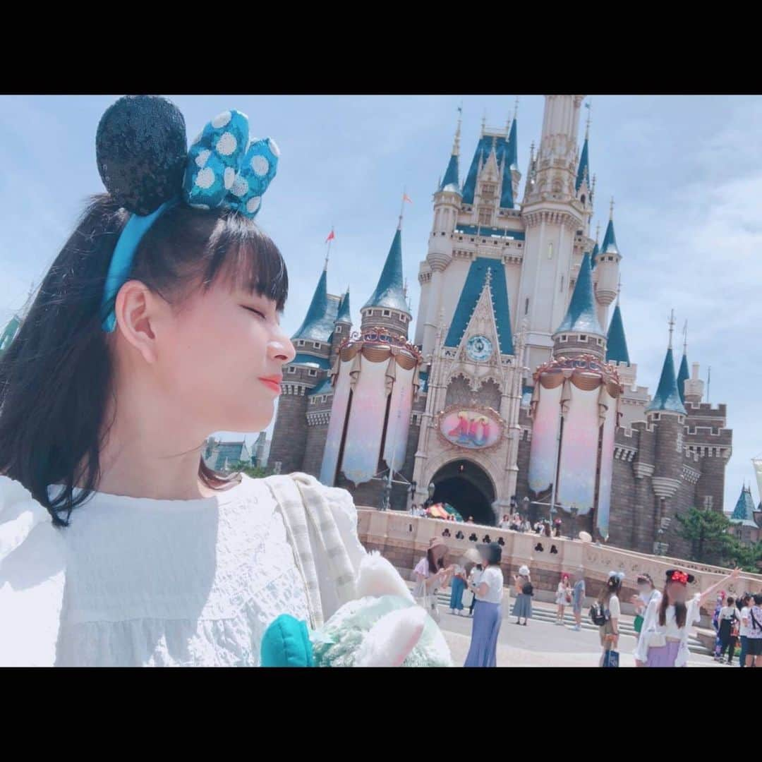 根岸可蓮さんのインスタグラム写真 - (根岸可蓮Instagram)「🐭🏰👑 出てない写真沢山😭 横顔ばっか集めた🫡 ディズニーシーもまた行きたいな🥺 ※ ※ ※  #ディズニー  #ディズニーランド  #candystripper #キャンディストリッパー #キャンスパ #根岸可蓮 #れんれん #Renstagram #followme #instagood #れんれんドキドキでーす」8月3日 19時46分 - negishikaren_official