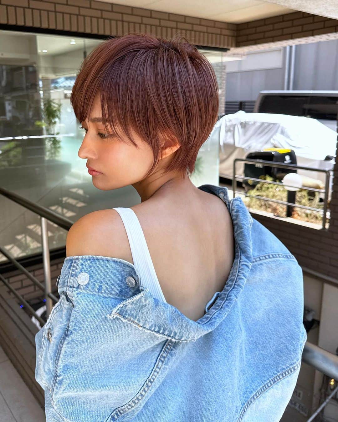 林まきのインスタグラム：「#zarawoman #denimjacket #shorthair #japanesefashion #jp_gallary #UNIQLO #ユニクロ購入品 #デニムコーデ #デニムジャケット #zaraコーデ #ザラ購入品 #大人カジュアルコーデ #ショートヘア #ハンサムショート女子」