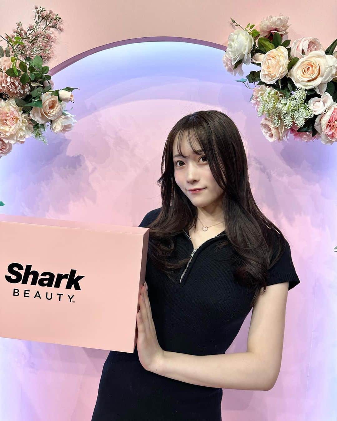 ぷうたんさんのインスタグラム写真 - (ぷうたんInstagram)「日本初上陸のShark BEAUTYの体験会に招待してもらいました💆🏻‍♀️♡ 新発売になるShark FlexStyleを使ってすごく簡単にスタイリングが出来たり、これ1本で髪のお悩みが解決出来ちゃうな〜と感激しました😭💞  #Shark_ad  #SharkBeauty　 #シャークビューティー　 #シャークドライヤー　 #Shark　 #なりたいワタシを叶えよう」8月3日 20時05分 - puutan_318