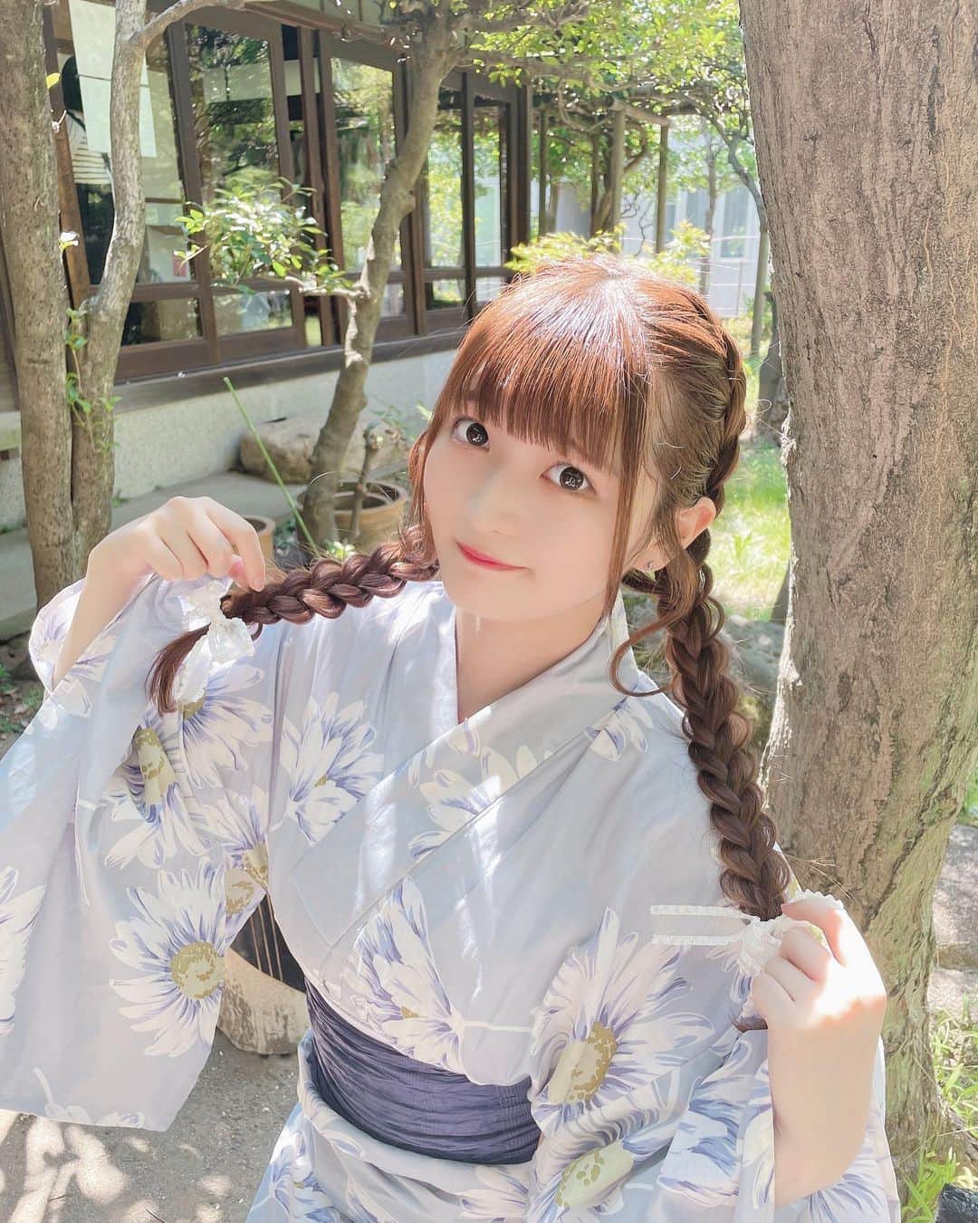 上野露葉のインスタグラム：「夏始まった？🍉🍧  #浴衣 #浴衣ヘア #アイドル #三つ編みアレンジ #yukata #👘」