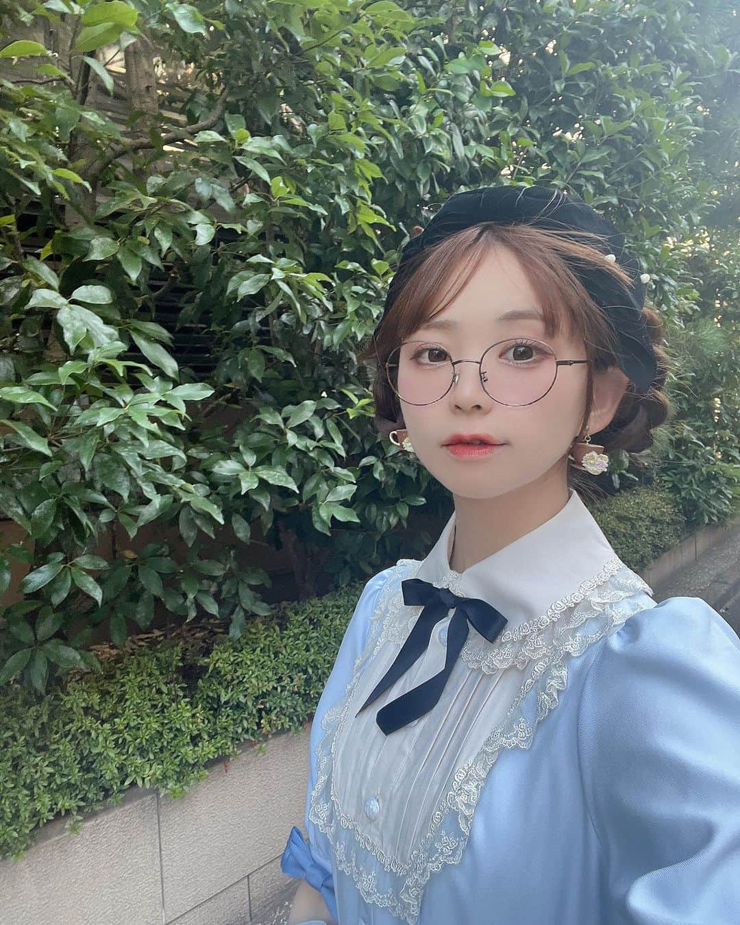 深澤翠のインスタグラム：「休憩中に原宿の裏道をお散歩🐇  #イノセントワールド #innocentworld  #lolitafashionstyle」