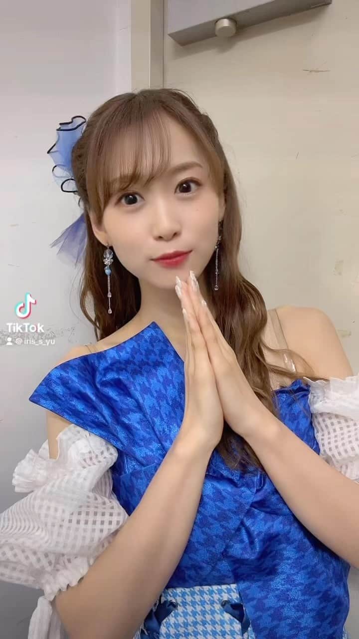 芹澤優のインスタグラム：「一昔前に載せたやつのNGverだよーん💙可愛くご〜め〜ん🥺」