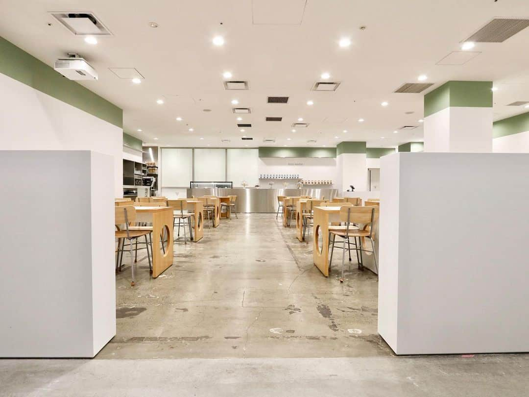 Rosebakeryginzaのインスタグラム：「We just reopened Rose Bakery Ginza with new interior on 7F at Dover Street Market Ginza. @rosebakeryjapan  @doverstreetmarketginza  #rosebakeryginza  #doverstreetmarketginza」