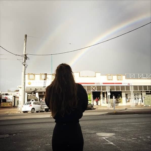 マイア・ミッチェルのインスタグラム：「Rainbow region 🫶」