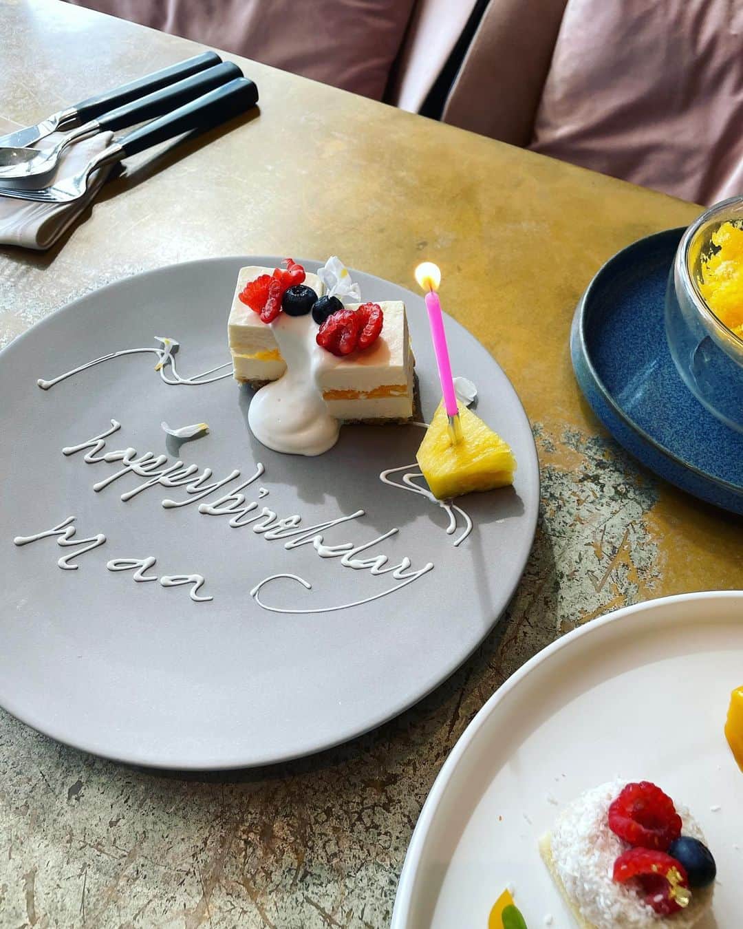 maari watanabe(まありん)のインスタグラム：「🎂💕」