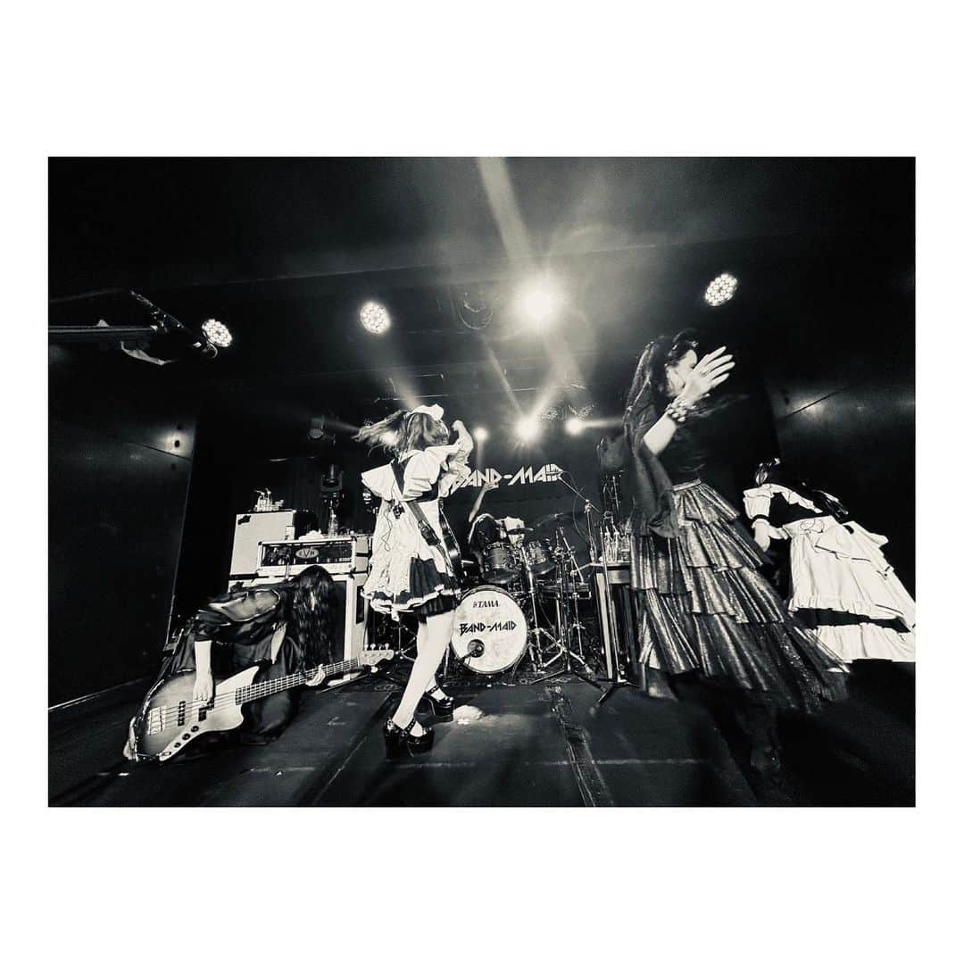 廣瀬茜のインスタグラム：「BAND-MAID 10TH ANNIVERSARY TOUR in JAPAN  2023.7.15@LIVE ROXY SHIZUOKA 2023.7.19@川崎CLUB CITTA'  静岡、熱気が凄すぎて完全にサウナ🧖‍♀️ 川崎では小鳩さんのおまじないタイムを乗っ取りました🫶(ごめんね)  7月の国内ツアー、みんなから笑顔と元気をたくさんもらいました！ありがとう！  8月の北米ツアーも楽しむぞ🔥  #bandmaia」