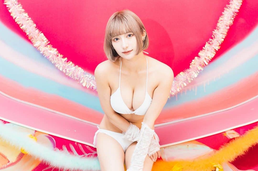一ノ瀬りとのインスタグラム：「白ビキニ♡」