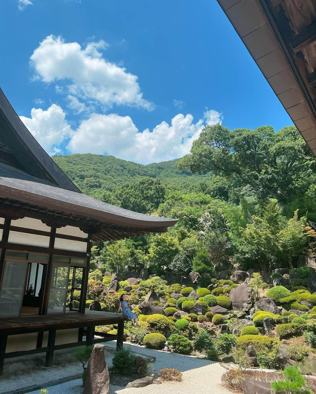 横山天音のインスタグラム：「おーい  #山梨 #山梨観光」
