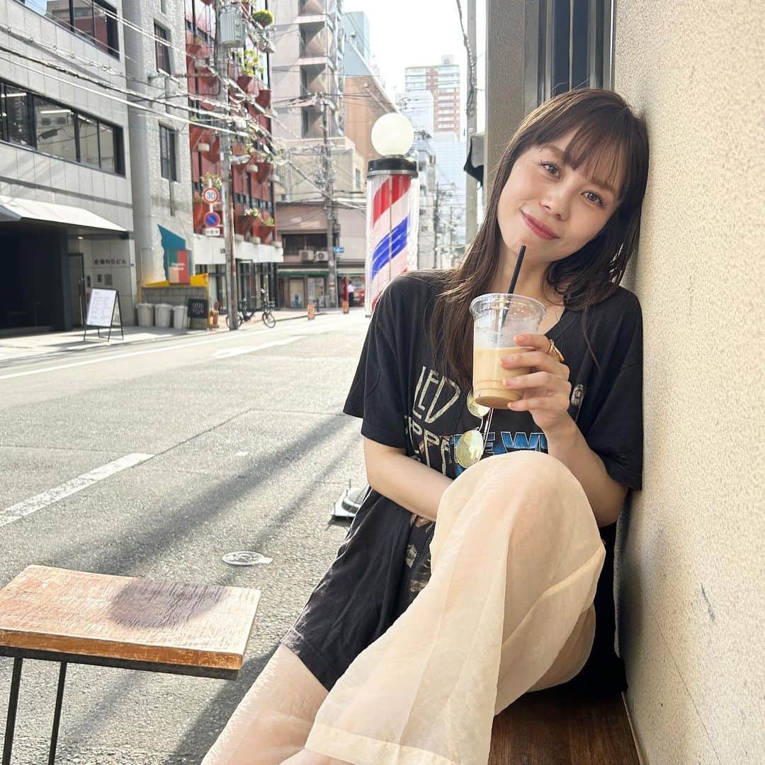 のインスタグラム：「今日も暑かったですね〜  シアーパンツは涼しくて最高でした♡  #シアー #clane #tシャツコーデ」
