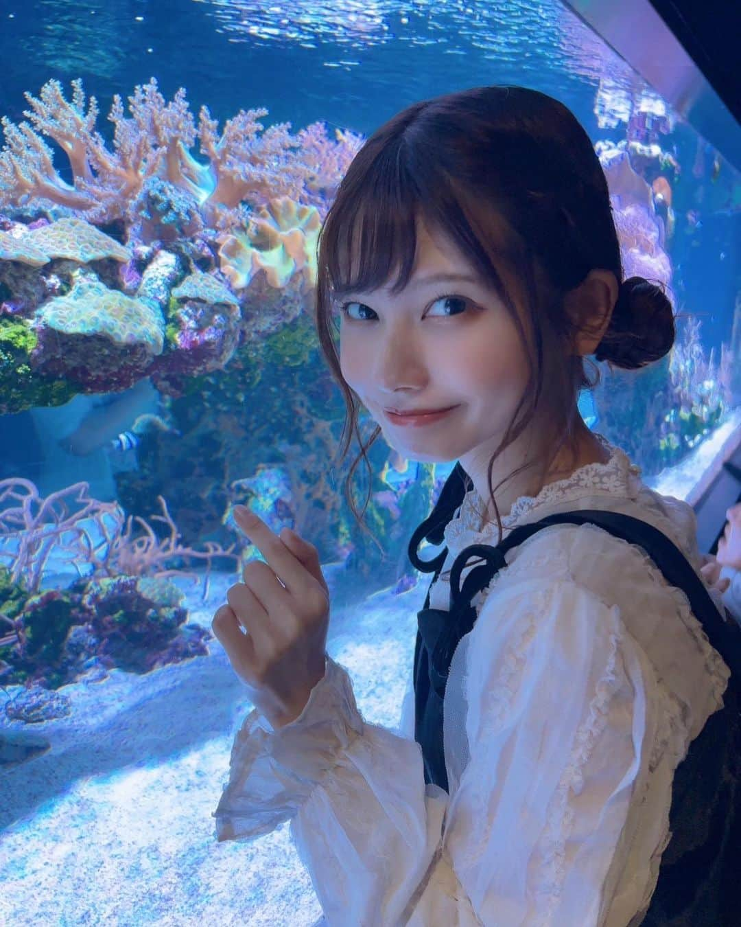 鹿目凛さんのインスタグラム写真 - (鹿目凛Instagram)「すみだ水族館行ってきた🪸🫧  大きい魚が好き🐟  #でんぱ組inc #鹿目凛 #ぺろりん #アイドル #水族館 #すみだ水族館 #押上 #スカイツリー #ソラマチ #夏休み #デート #デートスポット #彼女」8月3日 23時16分 - kaname_rin