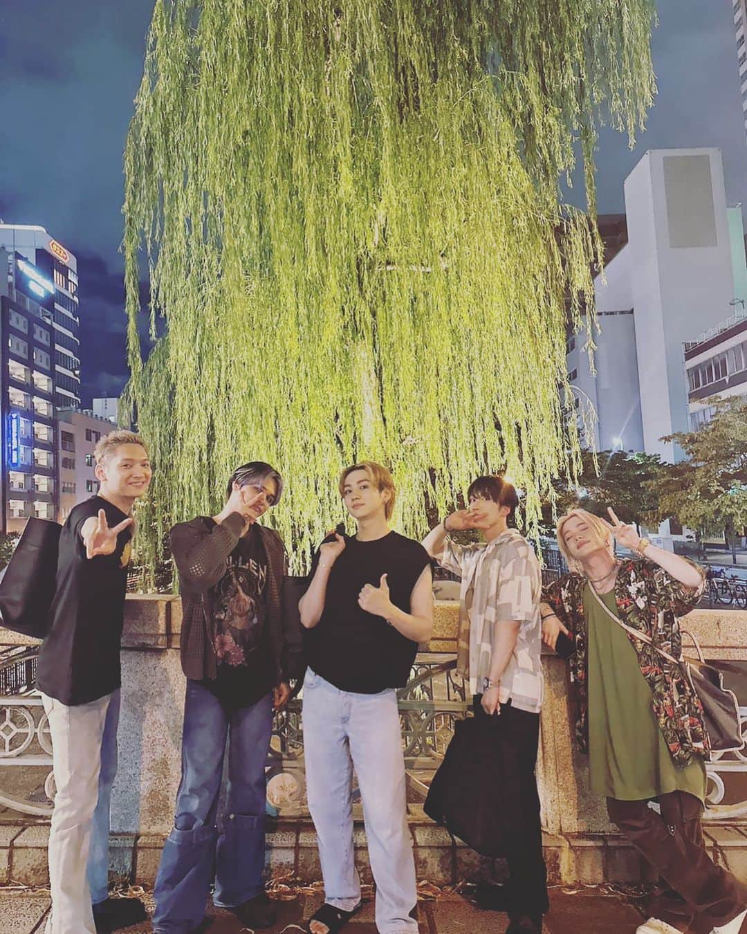山本彰吾のインスタグラム：「明日も良い日に💫」