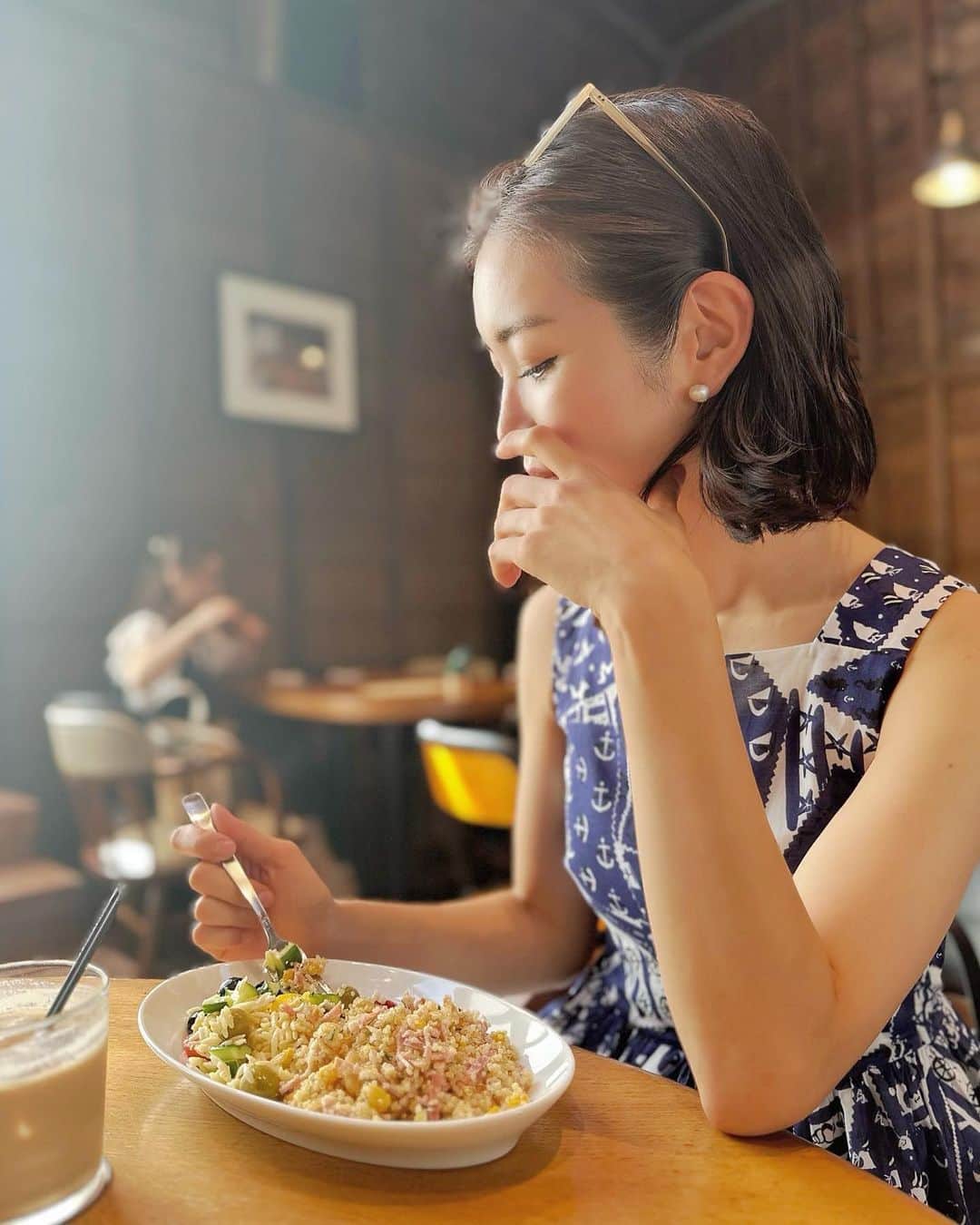 川人未帆さんのインスタグラム写真 - (川人未帆Instagram)「・ お腹空きすぎて、 一周回ってクスクスをオーダーした。 なんか綺麗になれそうな気がした。 😇😇😇」8月4日 9時15分 - miho0319kawahito