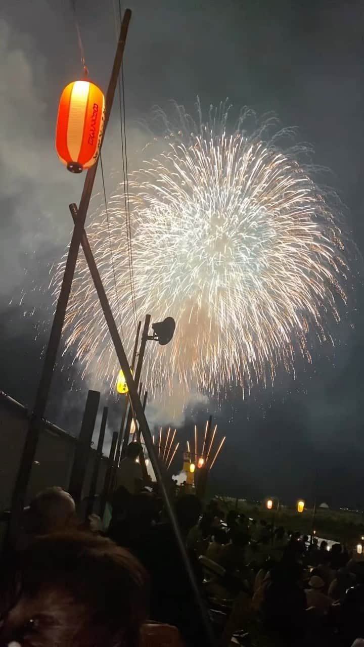 横山天音のインスタグラム：「🎇🎇🎇🎇🎇🎇🎇🎇🎇🎇  #花火#花火大会#長岡花火#fireworks #yukata  #instagood#photooftheday#photography#happy #follow#like4like#travel」