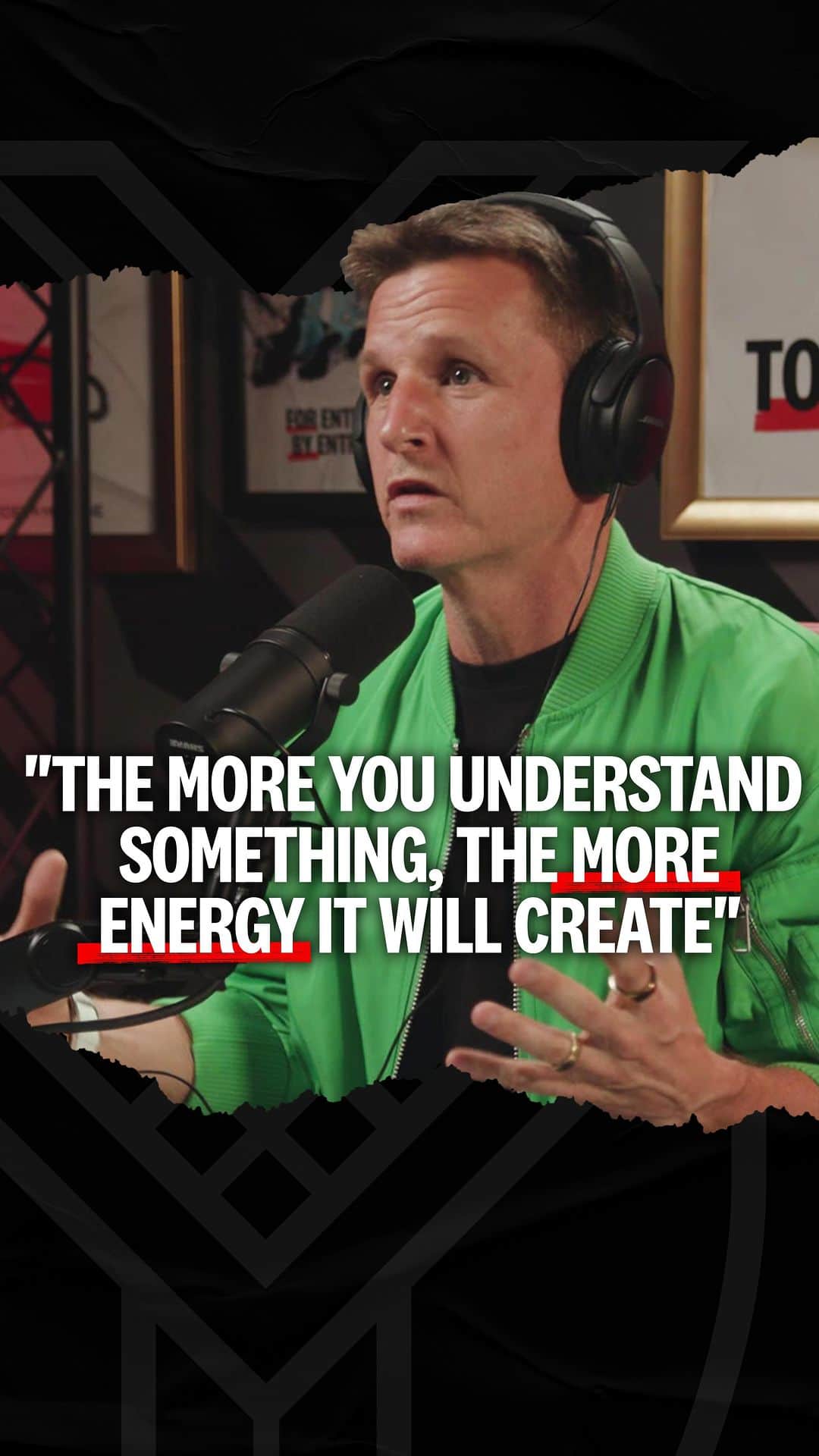 ロブ・ディアデックのインスタグラム：「Knowledge is power.  The more you understand something, the easier it becomes and the higher quality of energy it will create.  #BuildWithRob Episode 108 out NOW.」