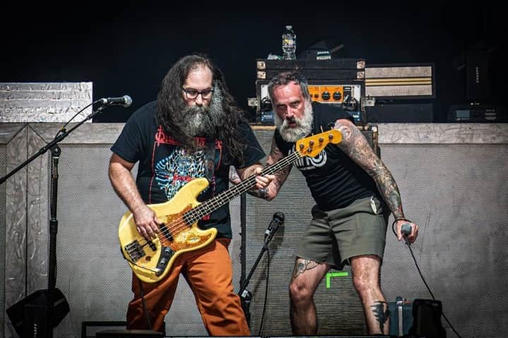 Revolverさんのインスタグラム写真 - (RevolverInstagram)「⚡ Pantera and Lamb of God took over Camden, New Jersey, last night, marking the fourth stop on the Texas juggernaut's first tour in over two decades! ⁠ ⁠ Photographer @kevinwilsonnyc was on hand to catch all the mayhem. ⁠ ⁠ Full gallery at the link in bio. 🔗⁠」8月4日 1時26分 - revolvermag