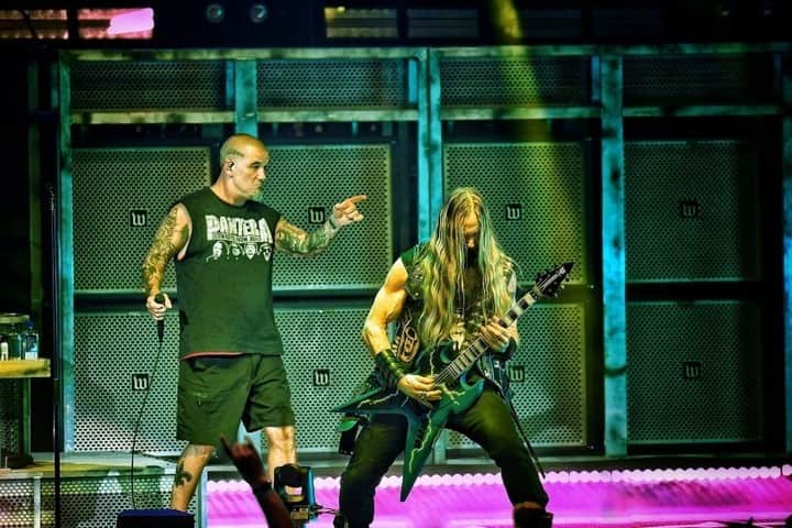 Revolverのインスタグラム：「⚡ Pantera and Lamb of God took over Camden, New Jersey, last night, marking the fourth stop on the Texas juggernaut's first tour in over two decades! ⁠ ⁠ Photographer @kevinwilsonnyc was on hand to catch all the mayhem. ⁠ ⁠ Full gallery at the link in bio. 🔗⁠」