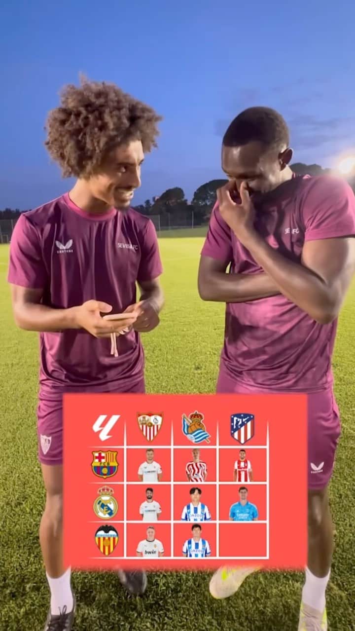 セビージャFCのインスタグラム：「a new footy tic-tac-toe edition.  @l.bade28 ✌️ @t.nianzou   #LALIGASummerTour #SevillaFC」
